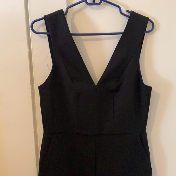 Club Monaco Black Jumpsuit - Size 2 - Picture 3 of 4